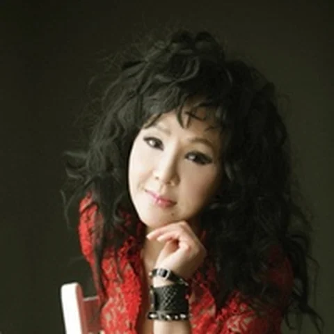 Kim Su Hee