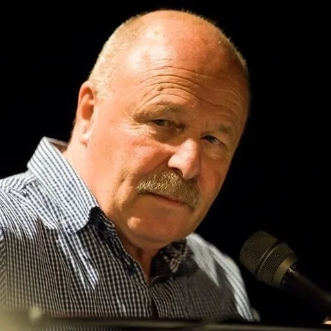 petr skoumal