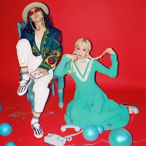 Shin Hyun-hee and Kim Root