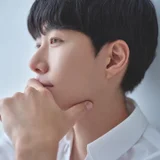 서동욱