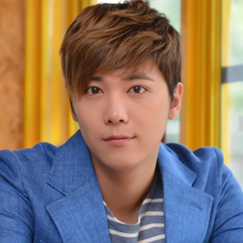 Lee Hong Gi
