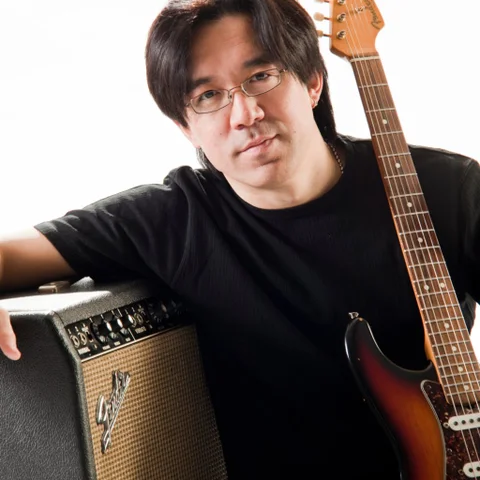 Tomo Fujita