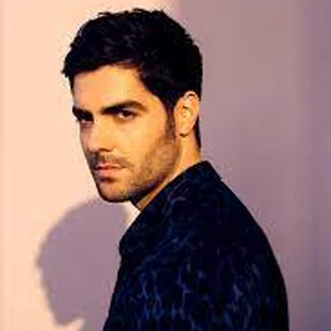 milos karadaglic