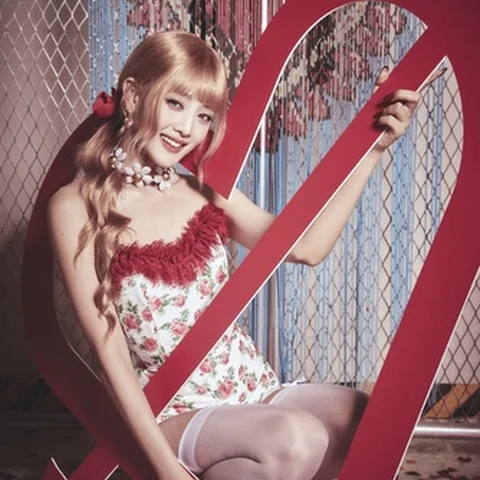 Minnie ((G)I-DLE)