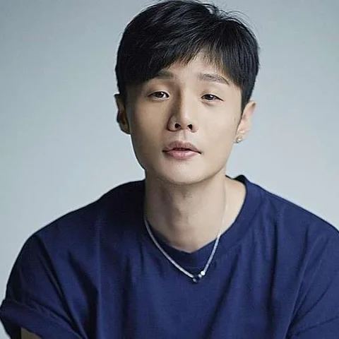 Ronghao Li