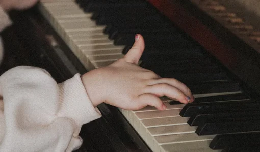 mm5 Pick! : Easy Piano Hits This Season
