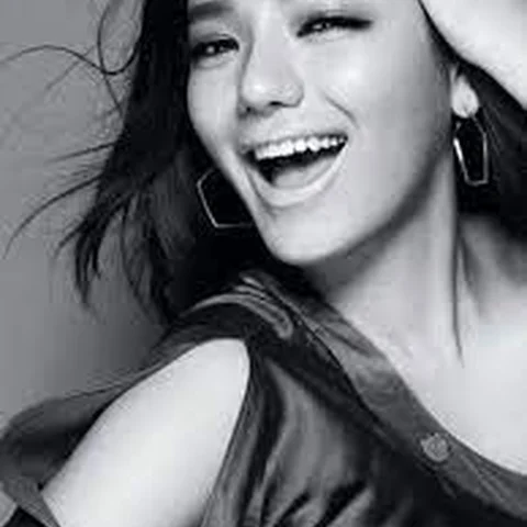 Vivi Jiang 