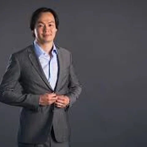  Christopher Tin