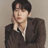 황민현 (NU'EST)